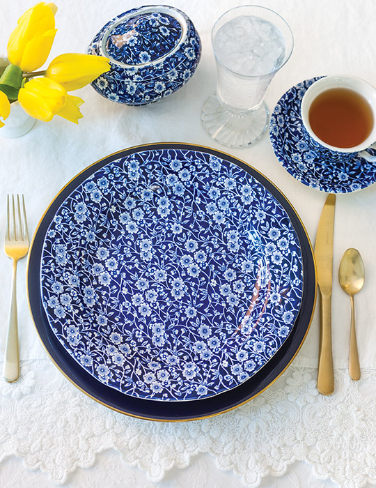 A Pretty Blue Calico Tea