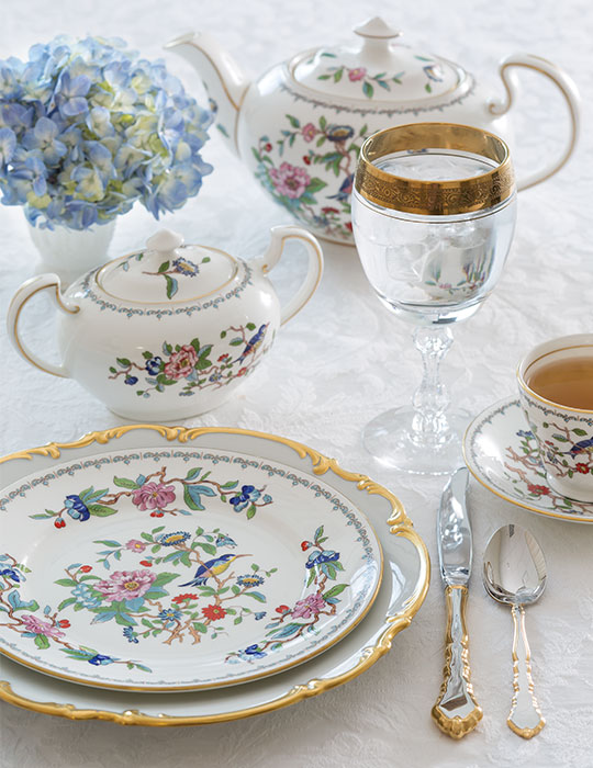 The Complete TablE Blue Bird of Happiness