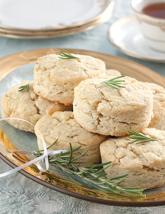 7 of Our Favorite Holiday Scones with Tea Pairings