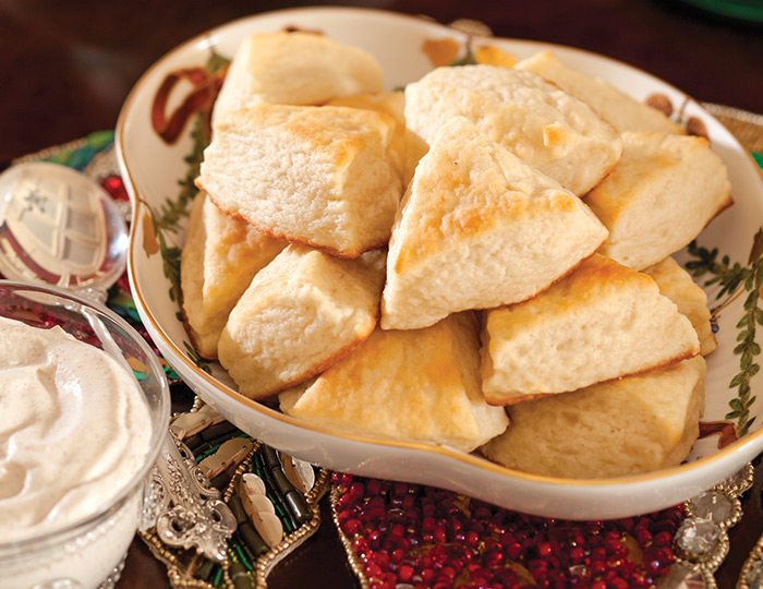 7 of Our Favorite Holiday Scones with Tea Pairings