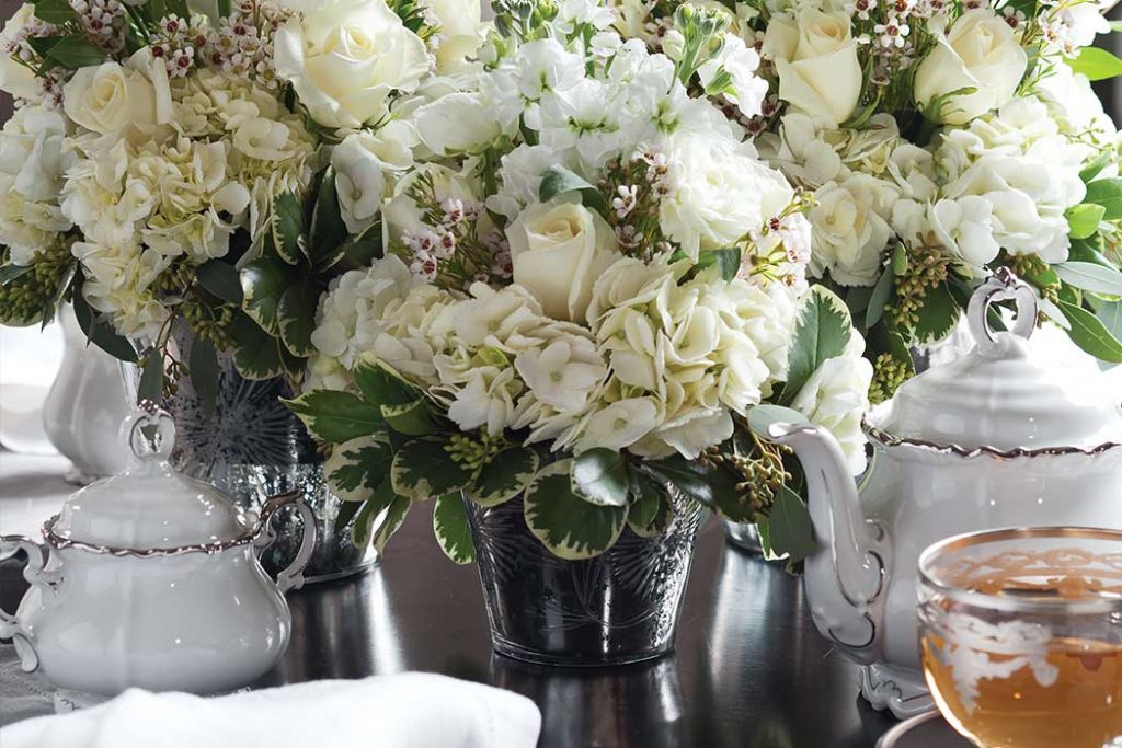 The Complete Table: Silver & White