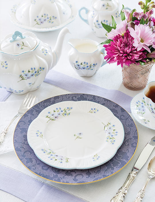 The Complete Table: Dainty Details