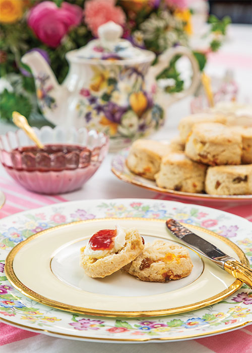 Tangerine–Golden Raisin Scones