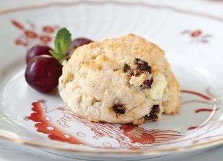 Gluten-Free Fig and Blue Cheese Scones