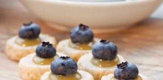 Dotted Shortbread Cookies