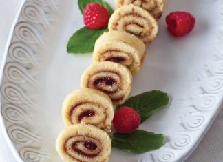 Raspberry-Roulade