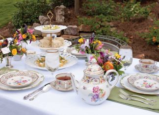 Outdoor Spring Tablescape