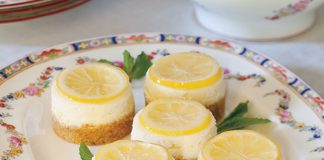 Lemon Cheesecakes