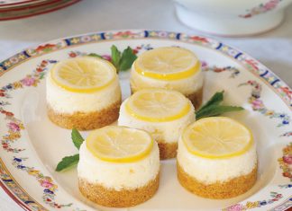 Lemon Cheesecakes
