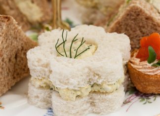 Herbed Egg Salad Flower Sandwiches