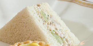 Green Grape–Chicken Salad Tea Sandwiches