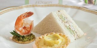 Mini Artichoke-Ricotta Quiches