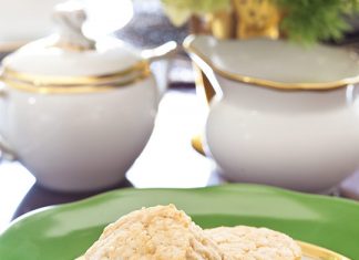 Brown Sugar and Cream Cheese Scones