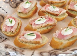 Tuna–White Bean Crostini
