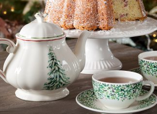 Merry TeaTime Christmas Teapot Giveaway 1