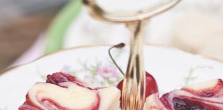 Cherry Cheesecake Bars