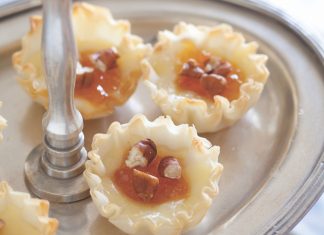 Brie Phyllo Cups
