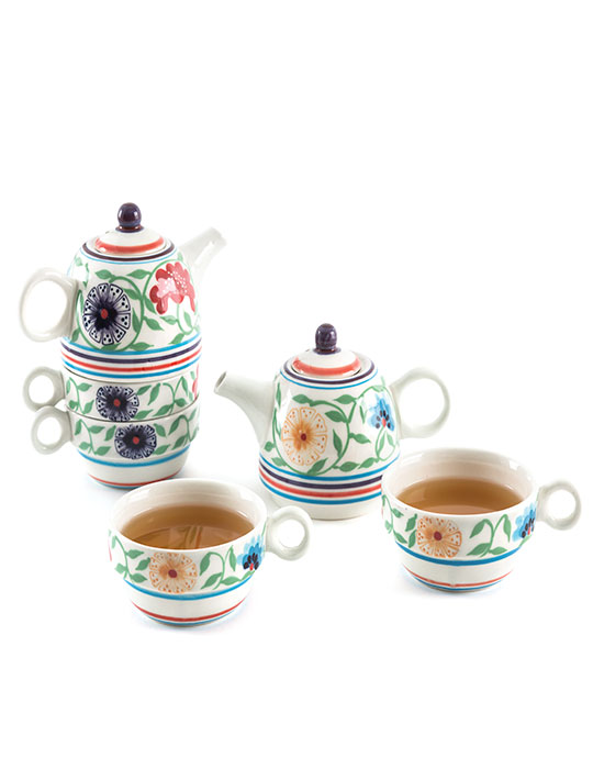 Necessary Things: Fairest Finds from the July/August 2017 Issue