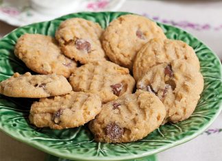 Peanut Butter–Chocolate Chip Cookies