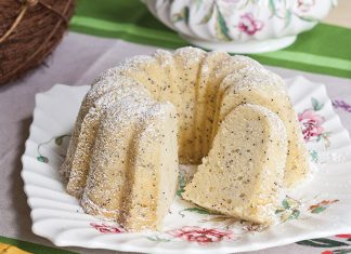 Vanilla, Sour Cream & Poppy-Seed Bundt Cake