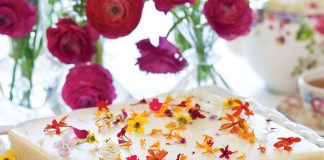 Coconut Cake with White Chocolate Ganache