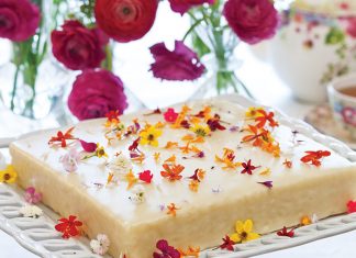 Coconut Cake with White Chocolate Ganache