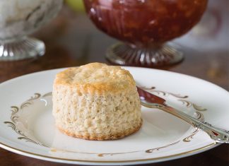 Spiced Cream Cheese Scones