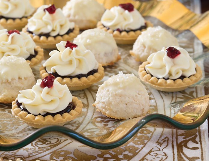 Black Currant–Cabernet Mascarpone Tartlets