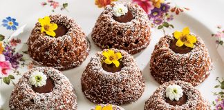 Truffle Cakes with a Milk Chocolate Filling.