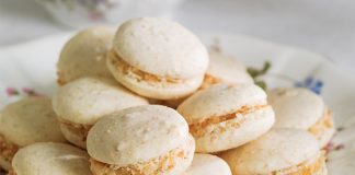 Macadamia-Coconut French Macarons