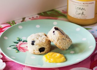 Blueberry–Sour Cream Scones