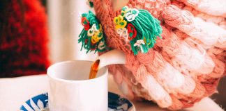 A Twisted Circle of Love Ends with Murder in Three Widows and a Corpse by Debra Sennefelder