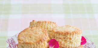 Lemony Apricot Scones