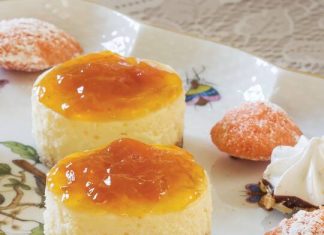 Strawberry Mini Madeleines