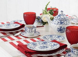 The Complete Table: Beautiful & Bold