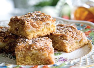 Peanut Butter & Toffee Ooey Gooey Bar