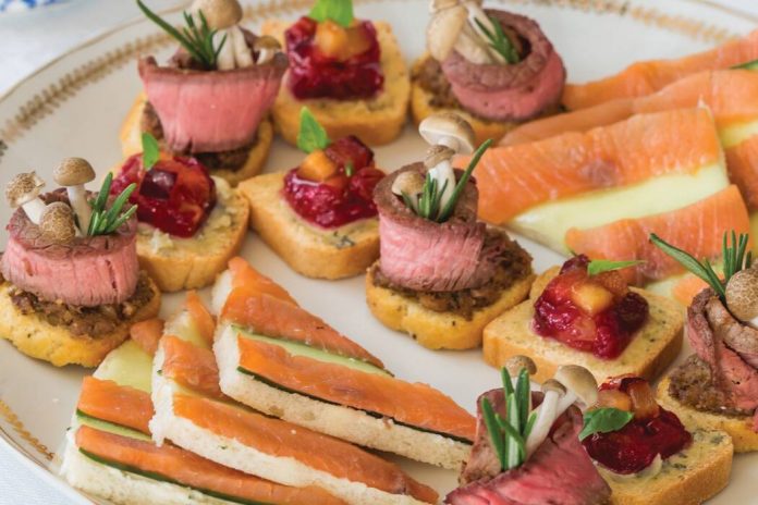 Plum Chutney-Blue Cheese Canapés