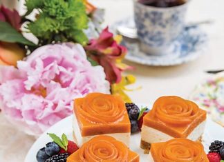 Apricot Cheesecake Bars