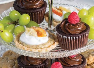 Almond Butter and Concord Grape Sandwich Cookies