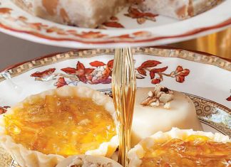 Caramel-Banana Mini Cakes