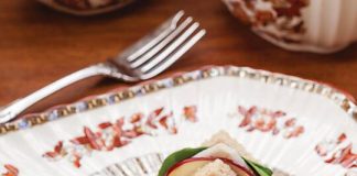 Olive-Cheese Puff-Pastry Flowers