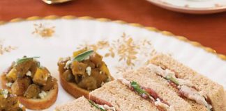 Roasted Acorn Squash Crostini