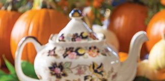 Rosy Apple-Pecan Tartlets