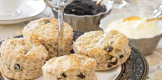 Cinnamon-Currant Scones