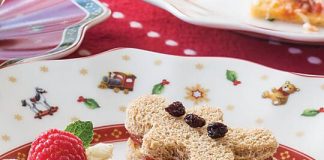Raspberry–Cream Cheese Tea Sandwiches