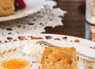 Butterscotch-Cashew Scones