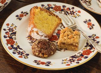 Pear Crumble Bars