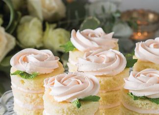 Mini Coconut Cakes