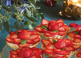 Strawberry & Champagne Mousse Tartlets