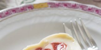 Strawberry-Pomegranate Cheesecake Hearts